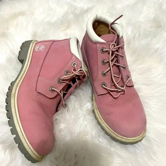Pink Boots Timberland waterproof Nellie Chukka winter boots Size 8 Barbiecore - Picture 2 of 6